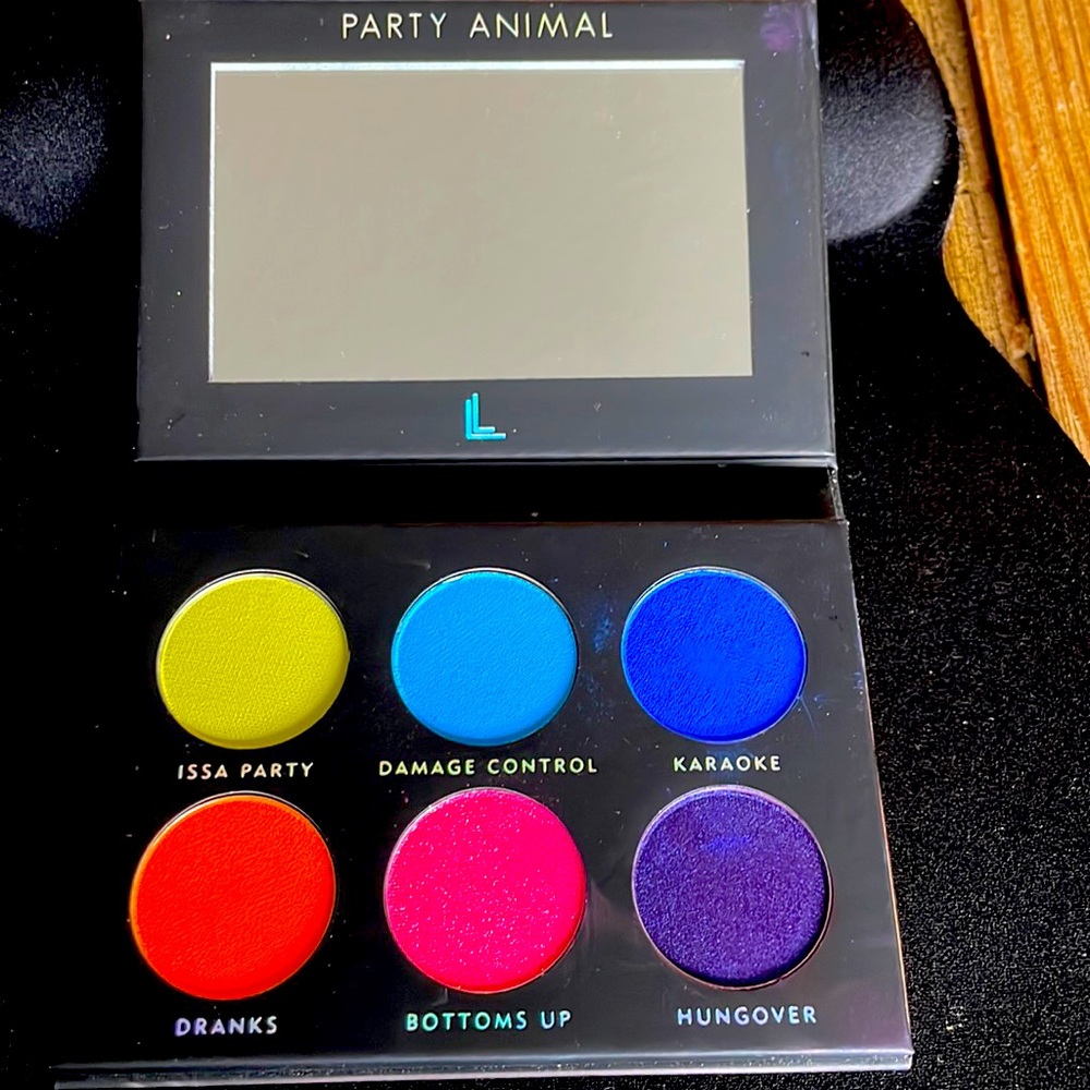 Laura lee party animal eyeshadow palette
